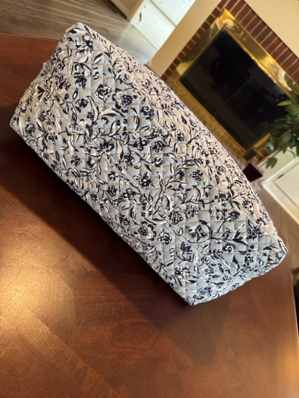 Vera Bradley Grand Tote Quilted - NWT - Picture 6 of 9